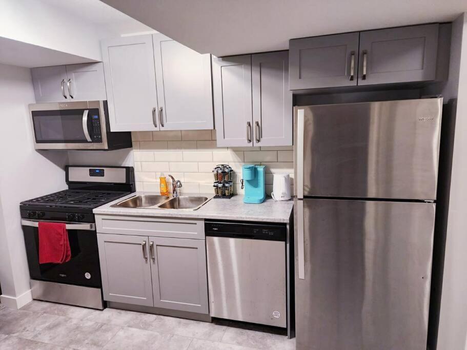 Deluxe 2 Bedroom With*netflix/cable/prime Holiday home